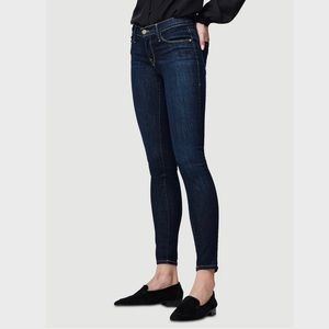 FRAME Denim LE SKINNY DE JEANNE Mid Rise Queens Way 25 Dark Wash Blue Jeans